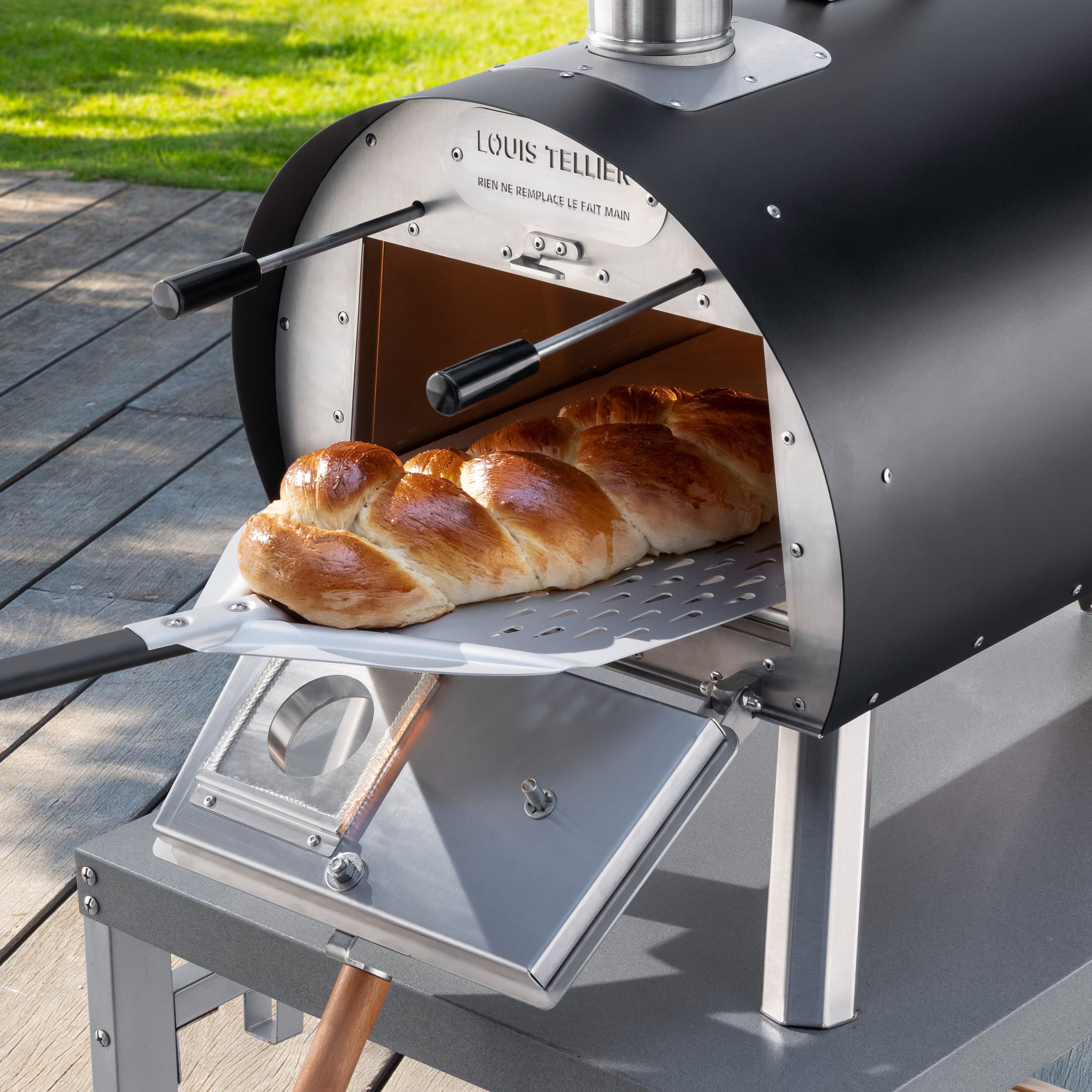 Outdoor wood-fired oven MARCEL
